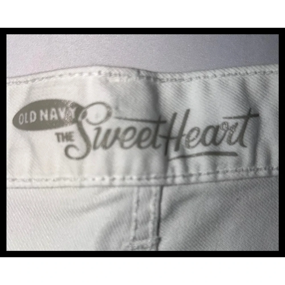 Old Navy The Sweetheart Denim Shorts Womens 14 White Cuffed Casual Summer - Picture 2 of 8